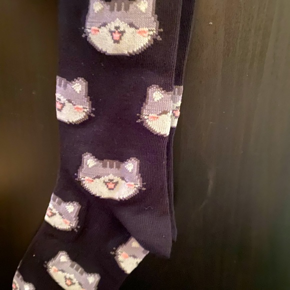Cute Cat Walk Sock with Sweet Happy Kitty Face Grey Kitten Animal New Black Crew - Picture 2 of 3